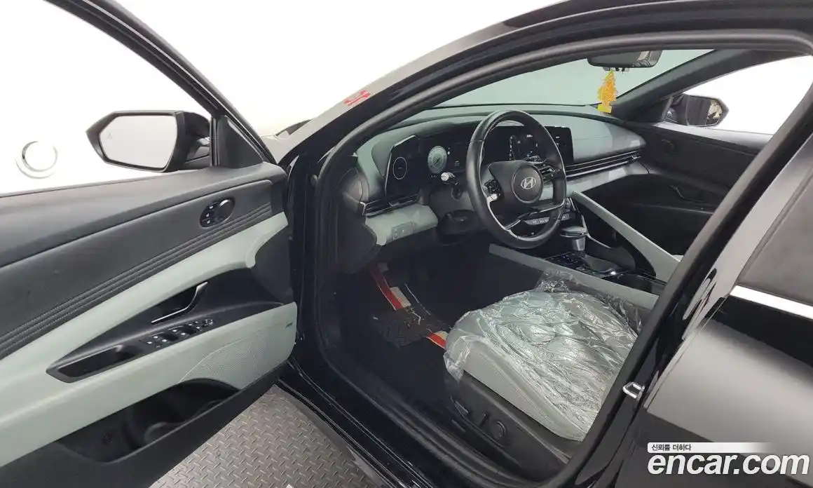 Hyundai Avante 2023 1.6 Автомат в Москве № 797313, фото 9