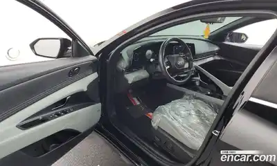 Hyundai Avante 2023 1.6 Автомат в Москве № 797313, миниатюра 9