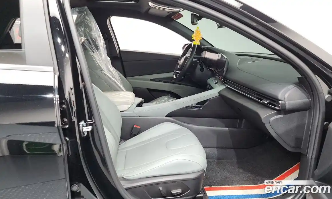 Hyundai Avante 2023 1.6 Автомат в Москве № 797313, фото 10