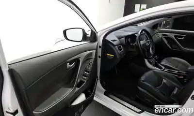 Hyundai Avante 2013 1.6 Автомат в Москве № 797412, миниатюра 11
