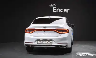 Hyundai Grandeur 2019 3.0 Автомат в Москве № 797422, миниатюра 4