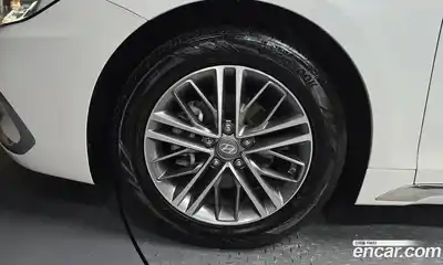 Hyundai Grandeur 2019 3.0 Автомат в Москве № 797422, миниатюра 5