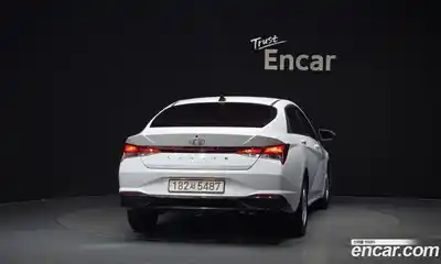 Hyundai Avante 2022 1.6 Автомат в Москве № 797443, миниатюра 4