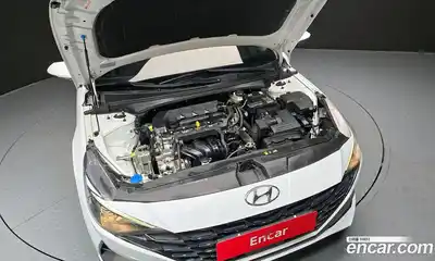 Hyundai Avante 2022 1.6 Автомат в Москве № 797443, миниатюра 6