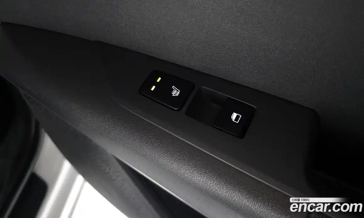 Kia Niro 2023 1.6 Автомат в Москве № 797765, фото 18