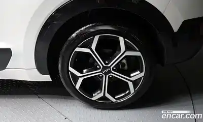 Kia Niro 2023 1.6 Автомат в Москве № 797765, миниатюра 5