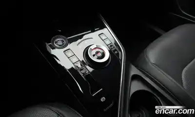 Kia Niro 2023 1.6 Автомат в Москве № 797765, миниатюра 9