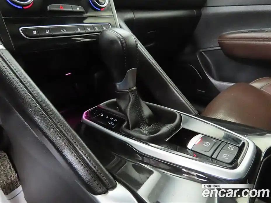 Renault QM6 2016 2.0 Автомат в Москве № 797898, фото 9