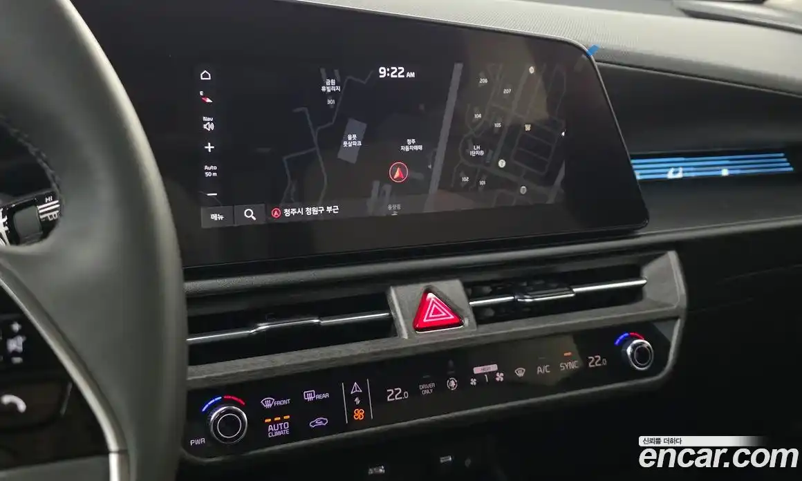 Kia Niro 2022 1.6 Автомат в Москве № 798354, фото 13