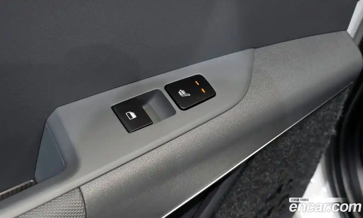 Kia Niro 2022 1.6 Автомат в Москве № 798354, фото 17