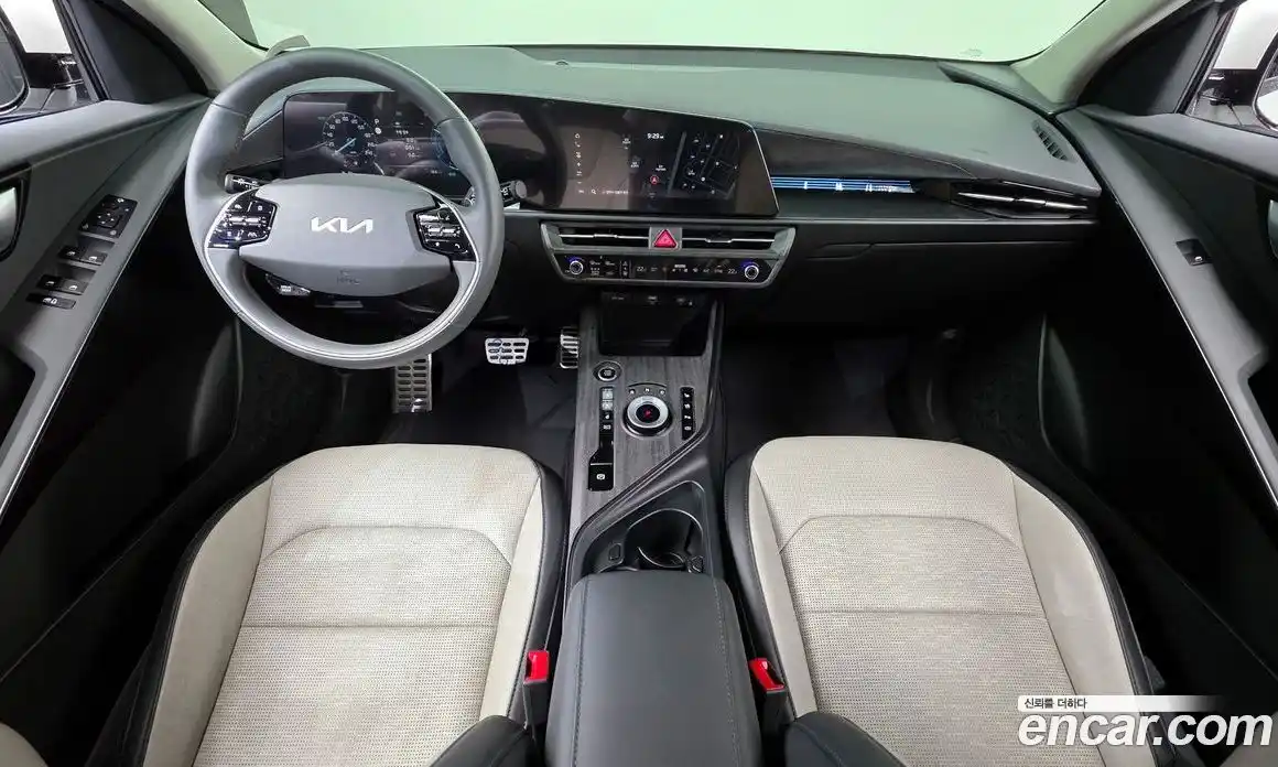Kia Niro 2022 1.6 Автомат в Москве № 798354, фото 7