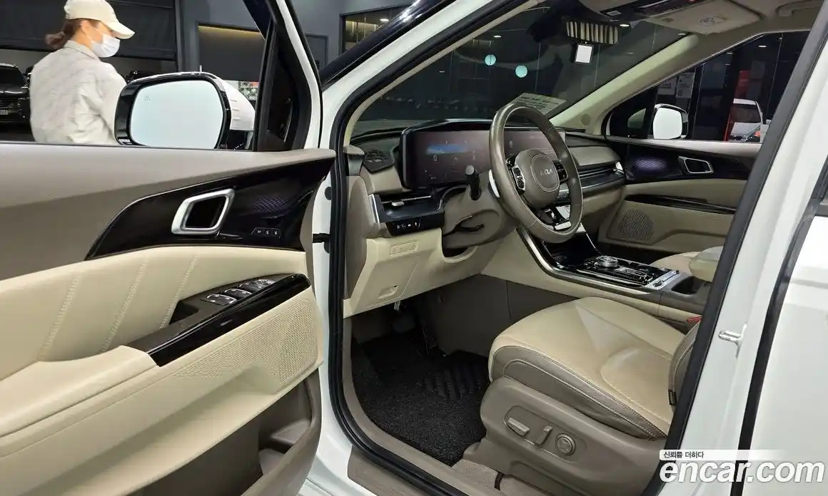 Kia Canival 2022 3.5 Автомат в Москве № 798598, фото 11