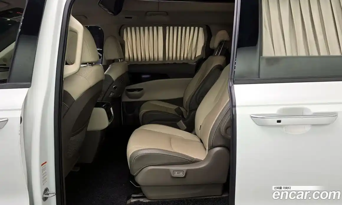 Kia Canival 2022 3.5 Автомат в Москве № 798598, фото 13