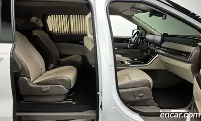 Kia Canival 2022 3.5 Автомат в Москве № 798598, миниатюра 10