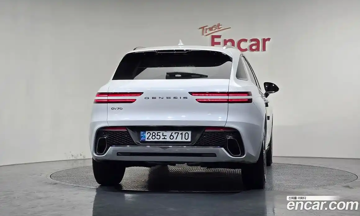 Genesis GV70 2024 2.5 Автомат в Москве № 798651, фото 3