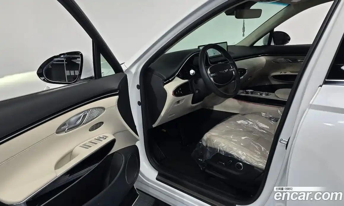 Genesis GV70 2024 2.5 Автомат в Москве № 798651, фото 9