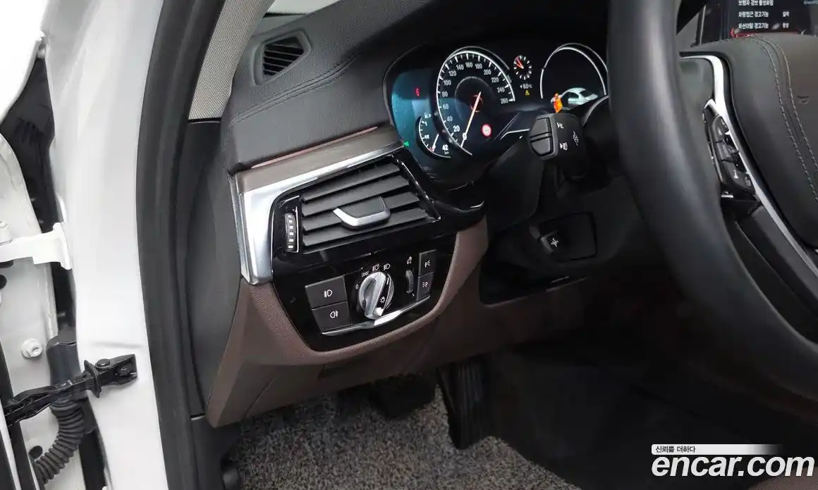 BMW 5-Series 2018 2.0 Автомат в Москве № 798700, фото 13