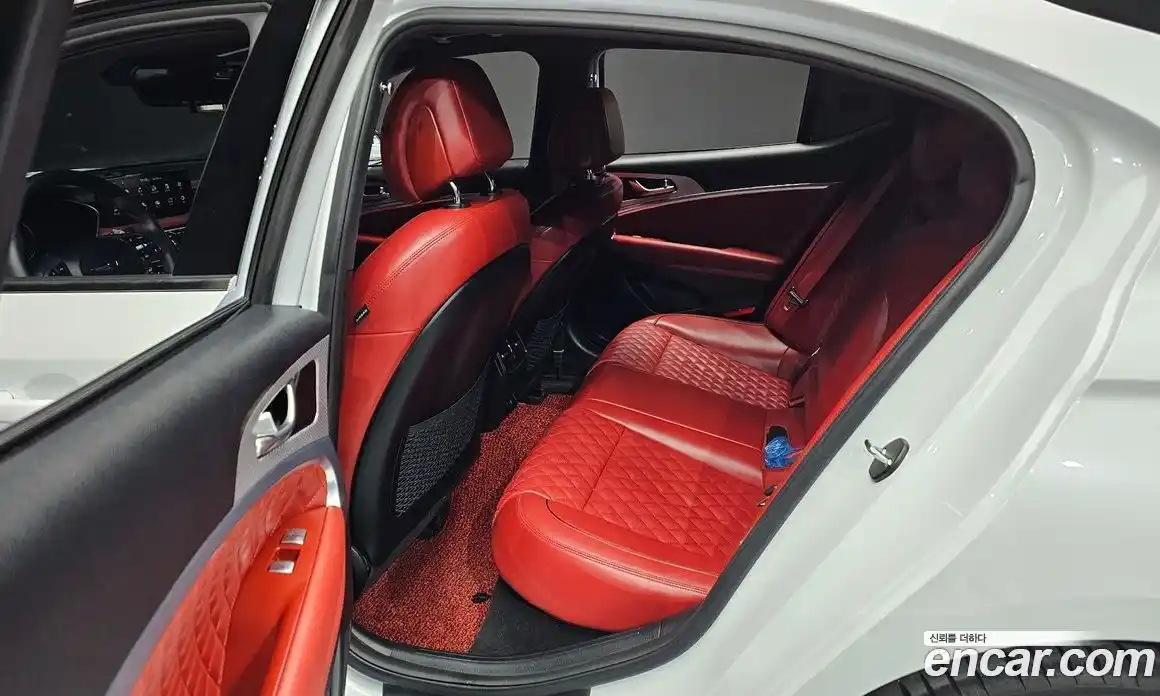 Genesis G70 2023 2.0 Автомат в Москве № 798750, фото 11