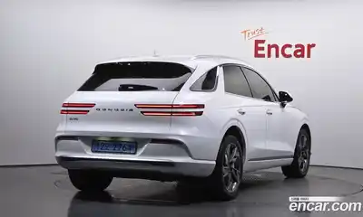 Genesis GV70 2023 0.1 Автомат в Москве № 798831, миниатюра 2