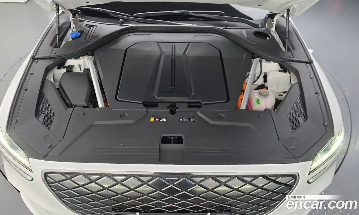 Genesis GV70 2023 0.1 Автомат в Москве № 798831, фото 6