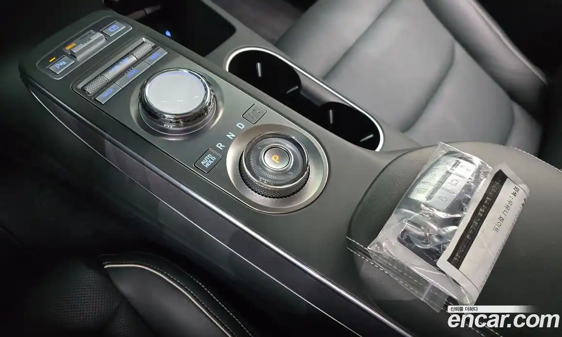 Genesis GV70 2023 0.1 Автомат в Москве № 798831, фото 9