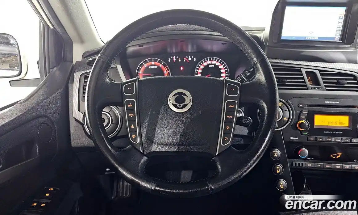 SsangYong Korando 2014 2.0 Автомат в Москве № 799082, фото 13