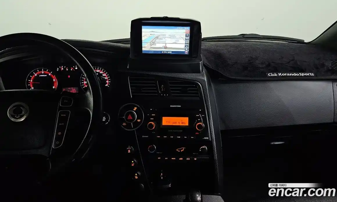 SsangYong Korando 2014 2.0 Автомат в Москве № 799082, фото 14