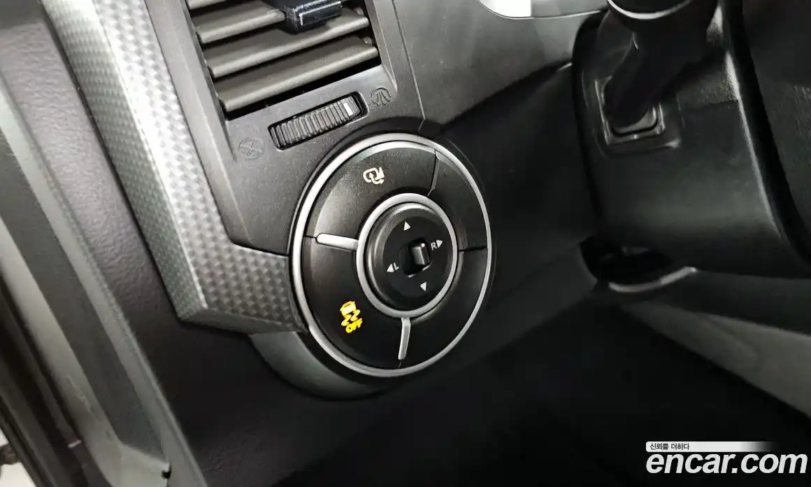 SsangYong Korando 2014 2.0 Автомат в Москве № 799082, фото 17