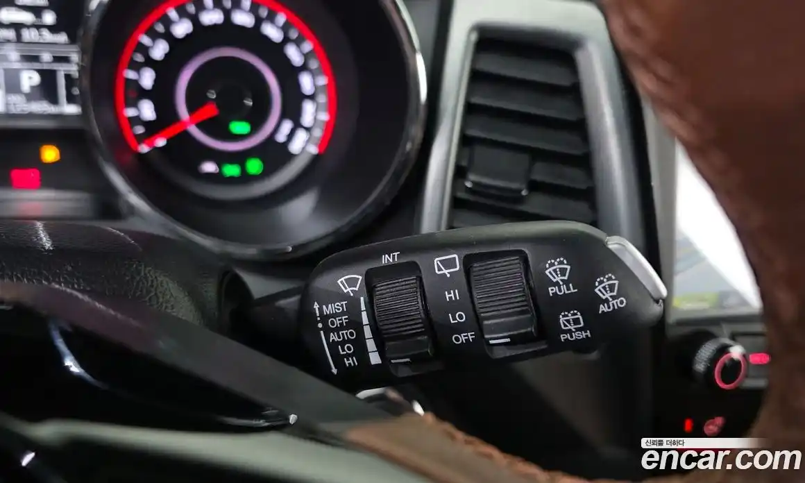 SsangYong TIBOLI 2017 1.6 Автомат в Москве № 799217, фото 16