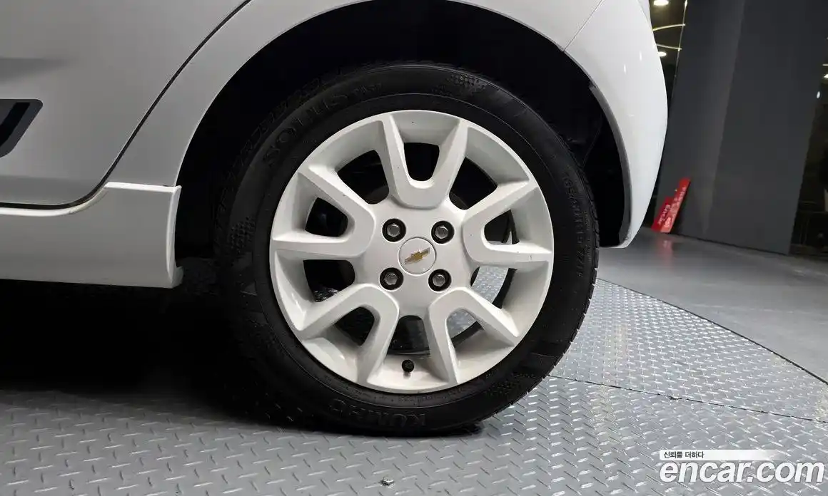 Chevrolet Spark 2015 1.0 Автомат в Москве № 799702, фото 5