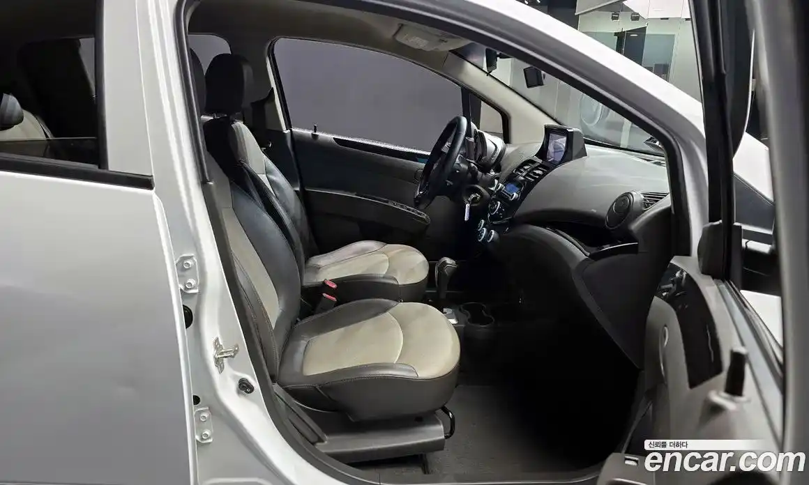 Chevrolet Spark 2015 1.0 Автомат в Москве № 799702, фото 10