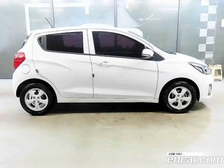 Chevrolet Spark 2021 1.0 Автомат в Москве № 799876, фото 6