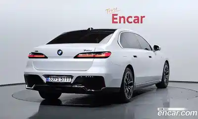 BMW 7-Series 2023 3.0 Автомат в Москве № 800435, миниатюра 2