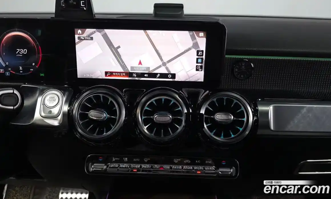 Mercedes-Benz GLB-Class 2021 2.0 Автомат в Москве № 801173, фото 14