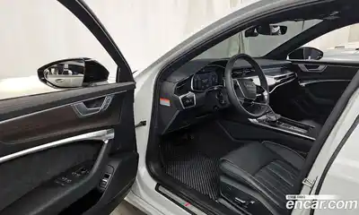 Audi A6 2025 2.0 Автомат в Москве № 801377, миниатюра 10