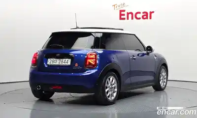 Mini Cooper 2019 1.5 Автомат в Москве № 802378, миниатюра 2
