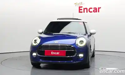Mini Cooper 2019 1.5 Автомат в Москве № 802378, миниатюра 3