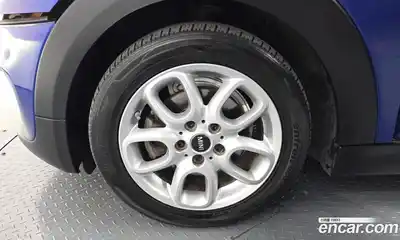 Mini Cooper 2019 1.5 Автомат в Москве № 802378, миниатюра 5