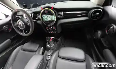 Mini Cooper 2019 1.5 Автомат в Москве № 802378, миниатюра 7
