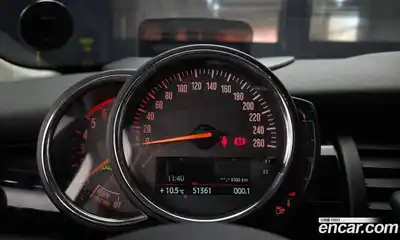 Mini Cooper 2019 1.5 Автомат в Москве № 802378, миниатюра 8