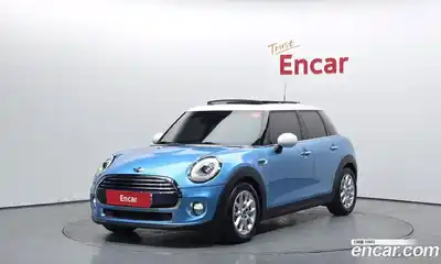 Mini Cooper, 2015