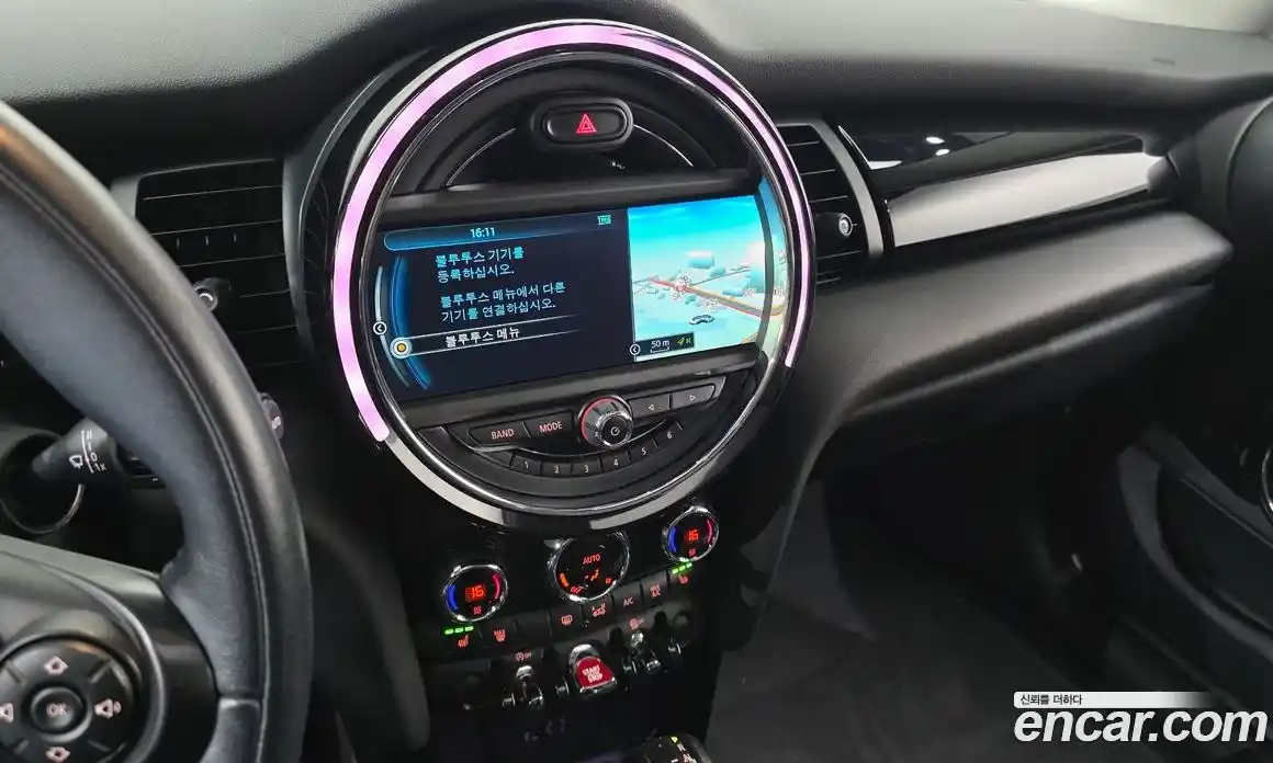 Mini Cooper 2015 1.5 Автомат в Москве № 802446, фото 14