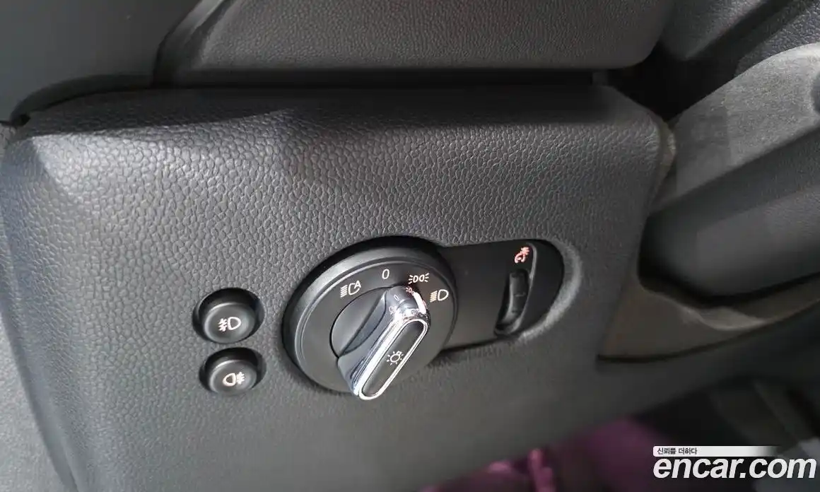 Mini Cooper 2015 1.5 Автомат в Москве № 802446, фото 17