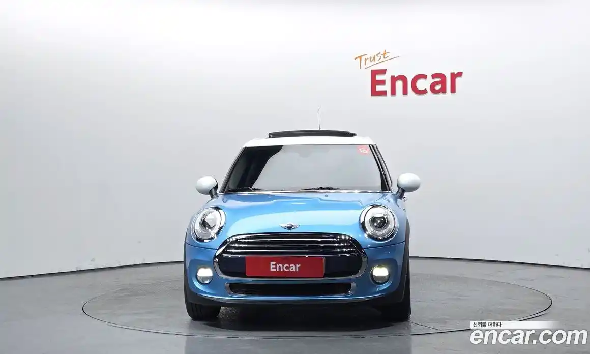 Mini Cooper 2015 1.5 Автомат в Москве № 802446, фото 3