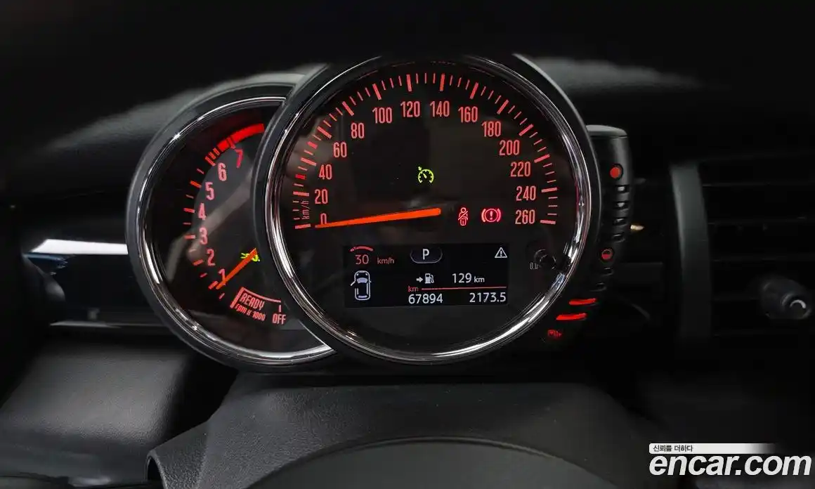 Mini Cooper 2015 1.5 Автомат в Москве № 802446, фото 8