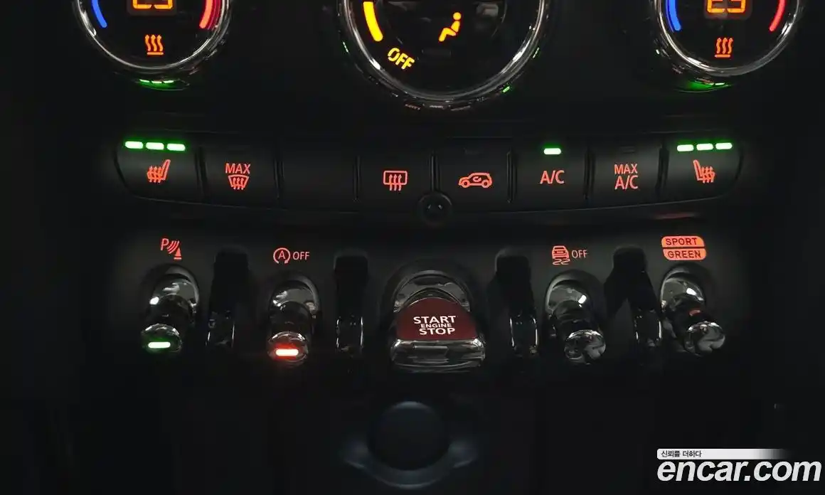 Mini Cooper 2024 1.5 Автомат в Москве № 802492, фото 16