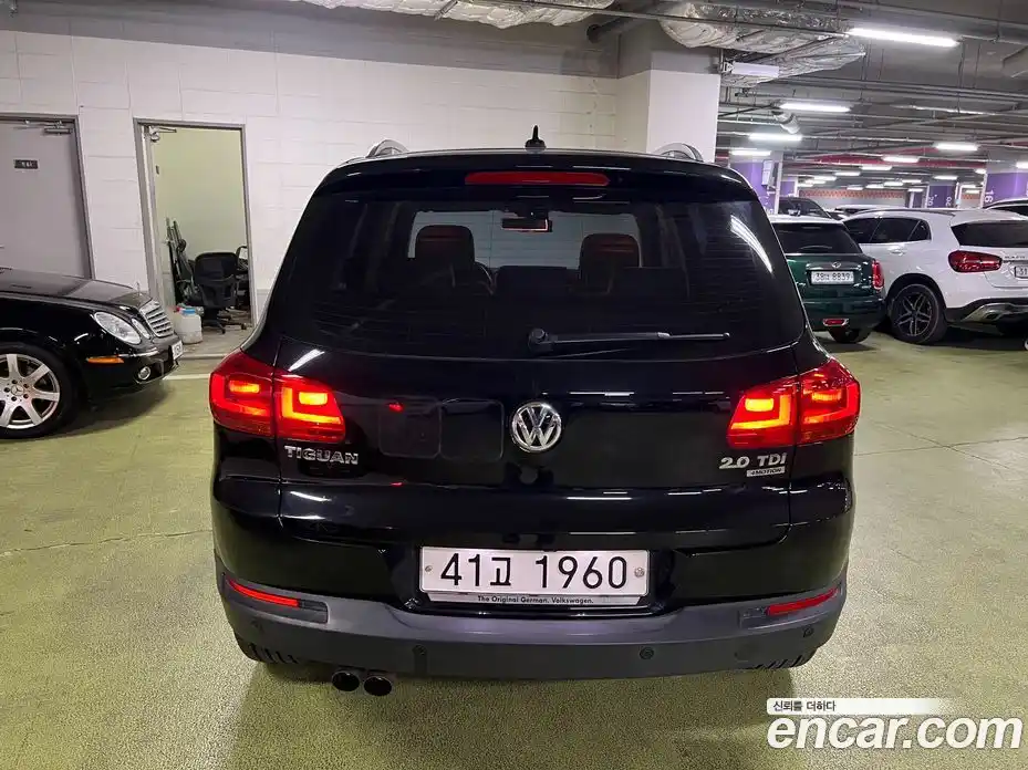Volkswagen Tiguan 2015 2.0 Автомат в Москве № 803051, фото 4