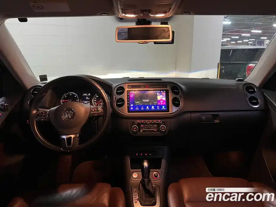 Volkswagen Tiguan 2015 2.0 Автомат в Москве № 803051, фото 9