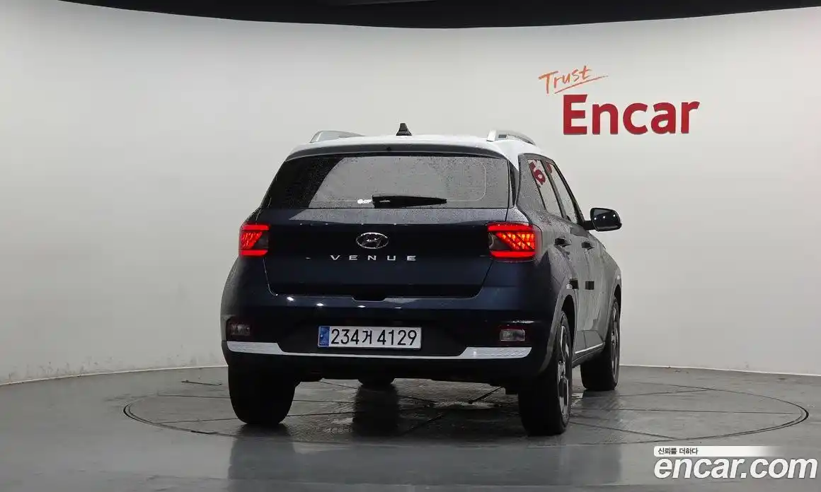 Hyundai Venue 2024 1.6 Автомат в Москве № 813545, фото 4