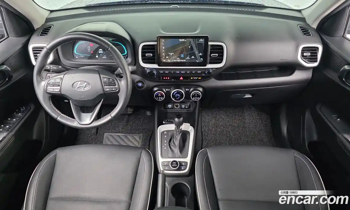 Hyundai Venue 2024 1.6 Автомат в Москве № 813545, фото 7